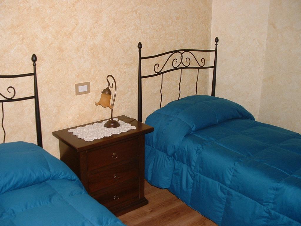 B&B A Casa Di Nonna Падула Стая снимка