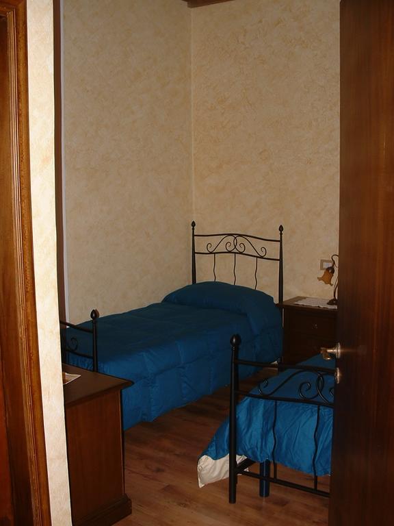 B&B A Casa Di Nonna Падула Стая снимка