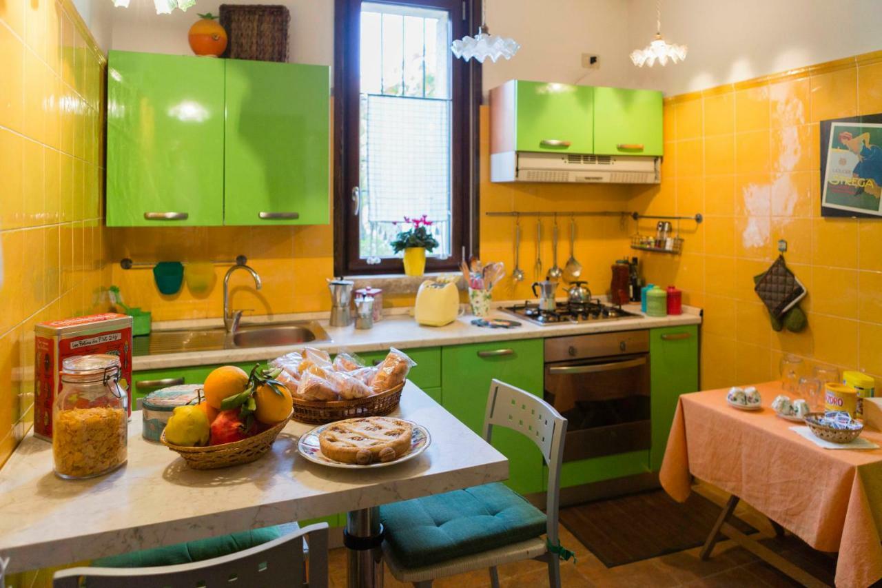 B&B A Casa Di Nonna Падула Екстериор снимка